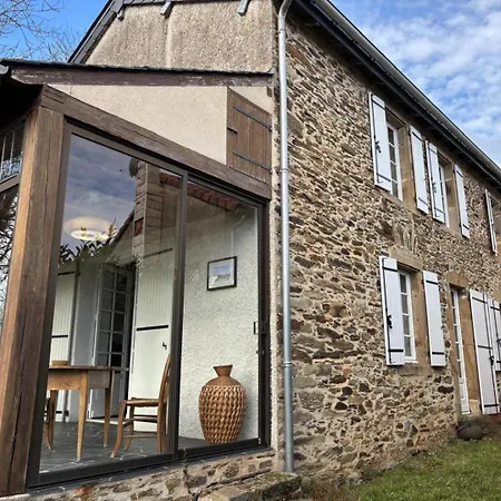 Chez Denise Paulinet